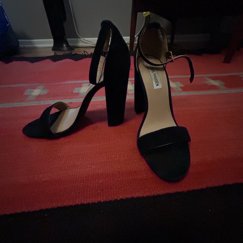 Black ankle strap heels, EUC